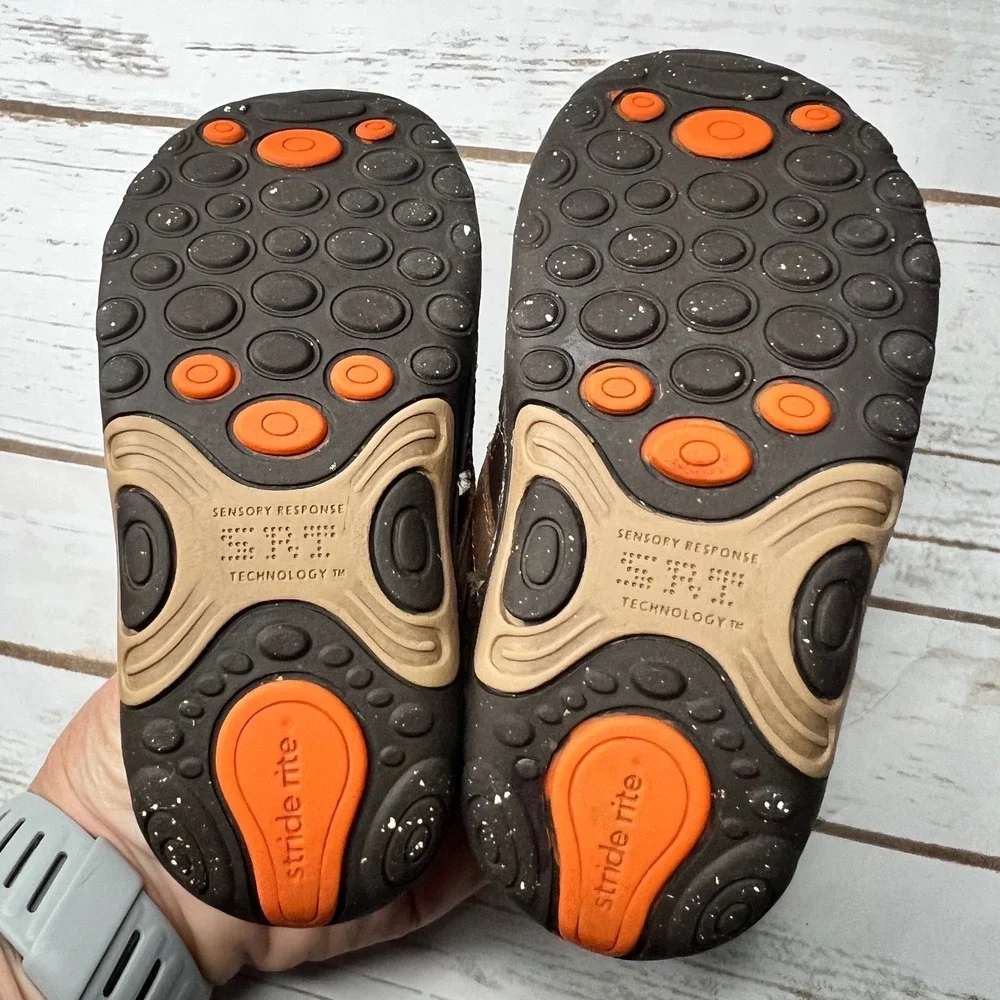 Stride Rite SRT Sneakers‎ Brown Leather Hook and Loop Toddler Size 5.5W